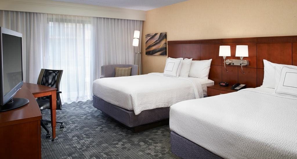 Courtyard By Marriott Detroit Warren Hotel Exterior photo